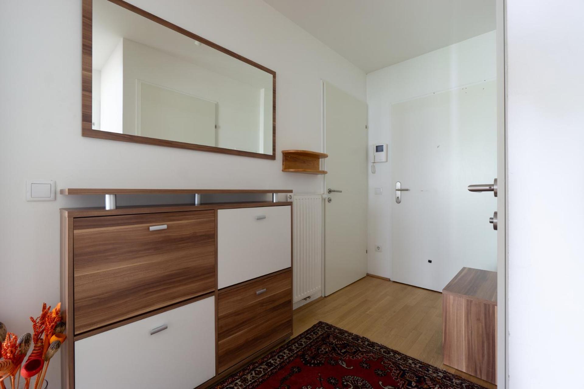 Apartment With Garden Close To Stadthalle, Westbahnhof Вена Экстерьер фото