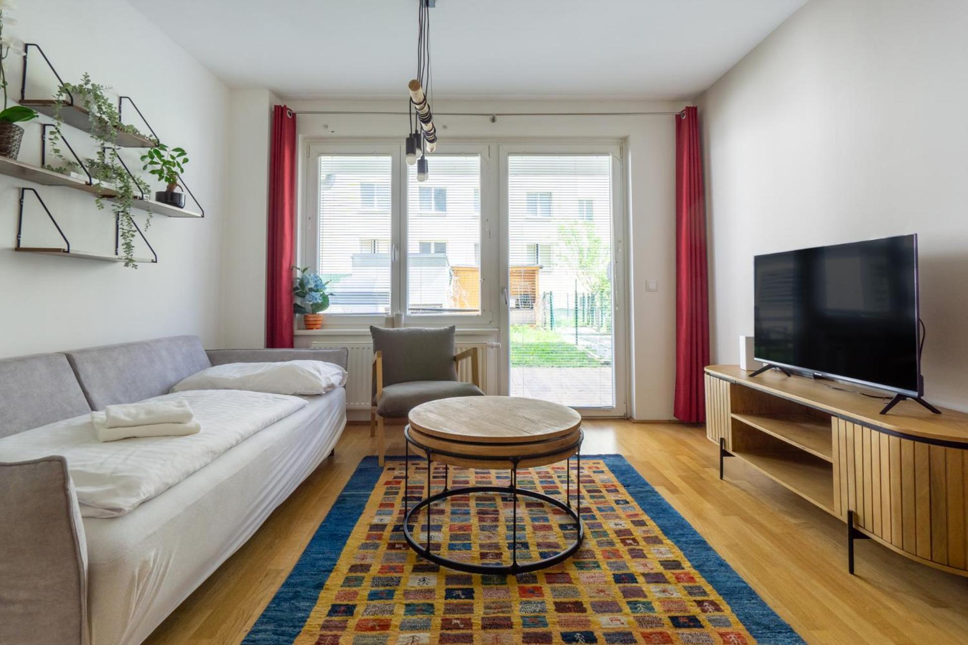 Apartment With Garden Close To Stadthalle, Westbahnhof Вена Экстерьер фото